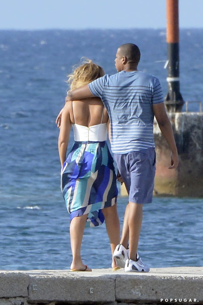 Beyonce Knowles and Jay Z Kissing in Italy 2015 Pictures
