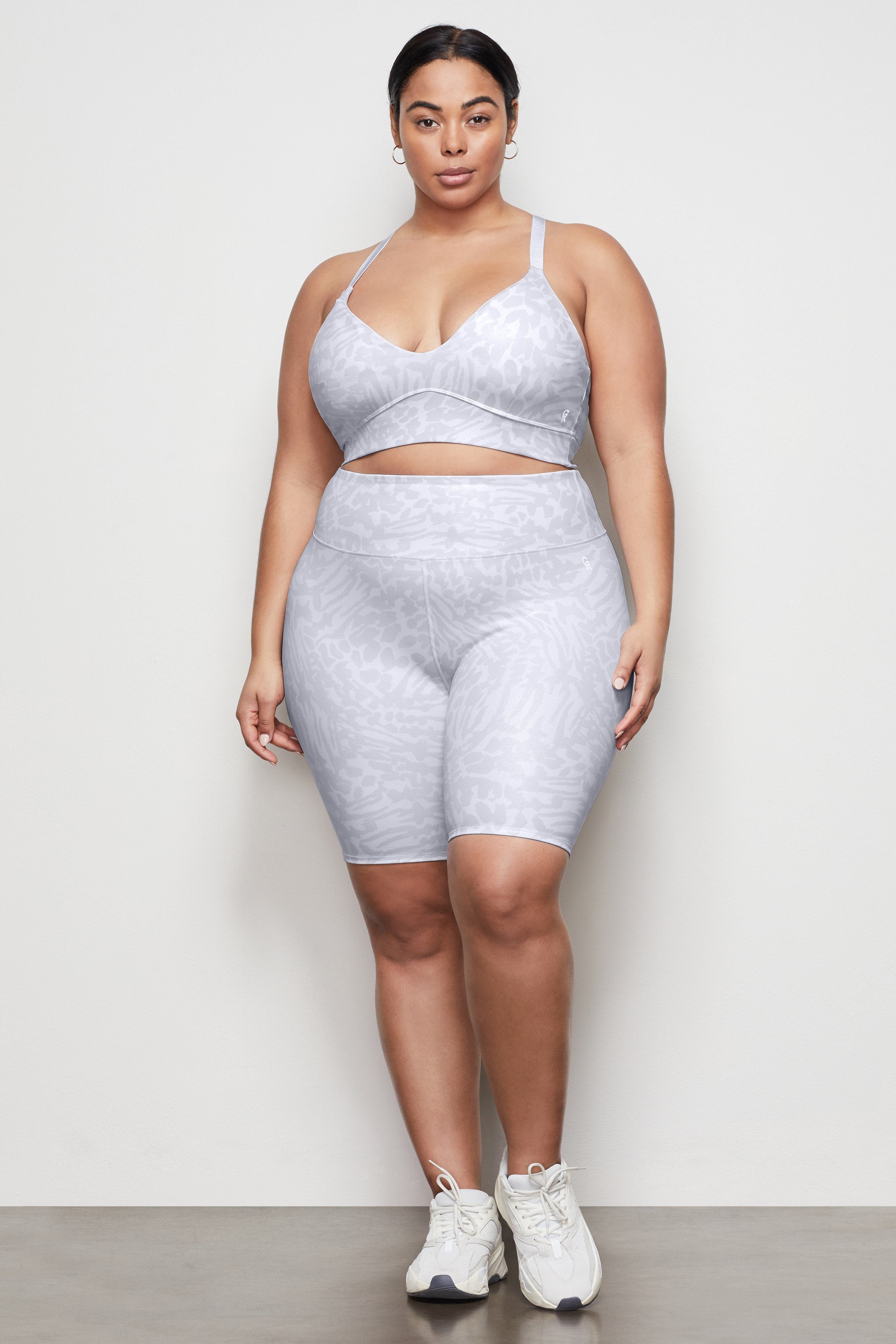 Curvy Girl Workout Gear: Plus Size Running Outfit - The Pretty Plus