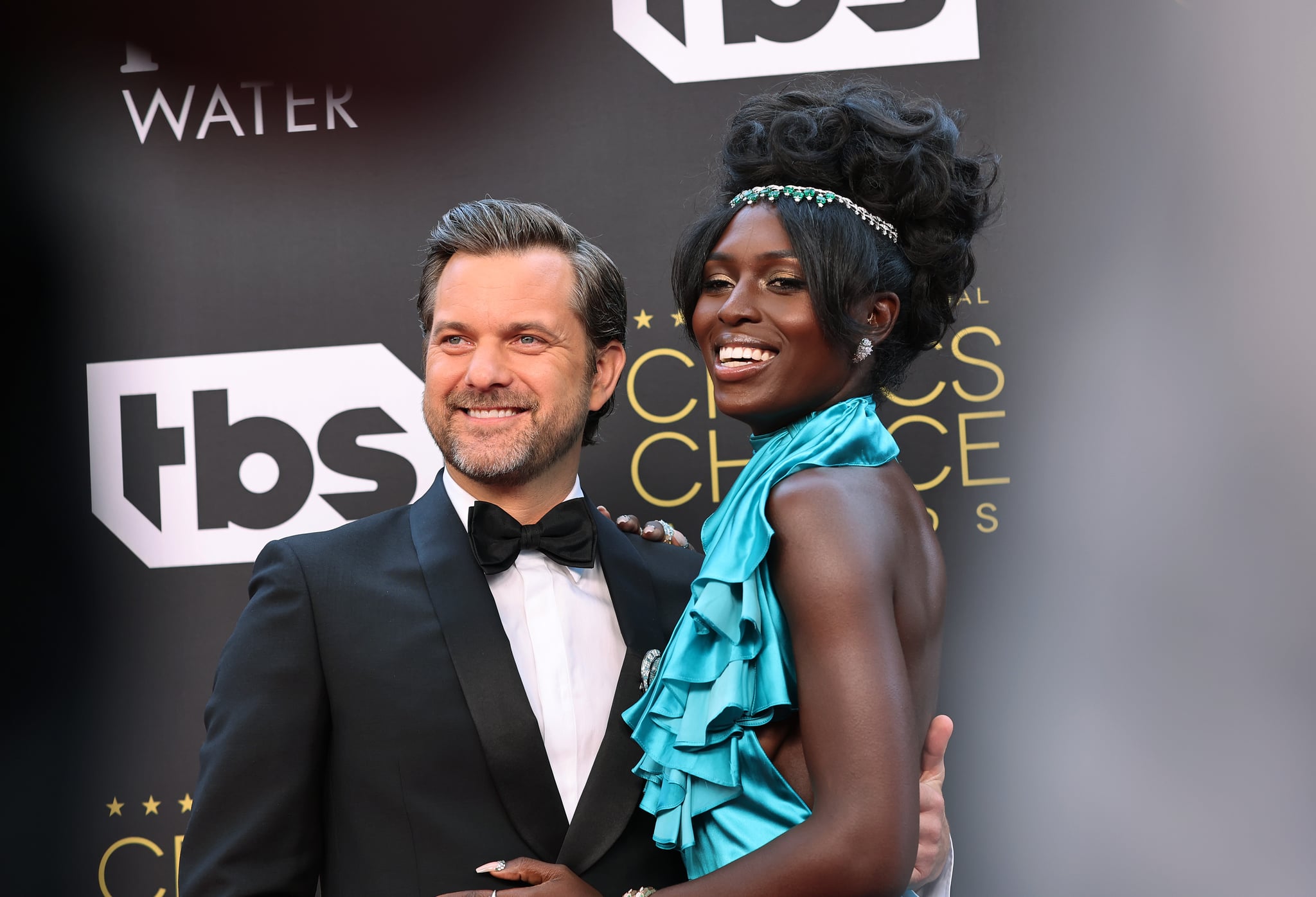 LOS ANGELES, CALIFORNIA - MARCH 13: (L-R) Joshua Jackson and Jodie Turner-Smith attend the 27th Annual Critics Choice Awards at Fairmont Century Plaza on March 13, 2022 in Los Angeles, California. (Photo by Amy Sussman/Getty Images for Critics Choice Association)