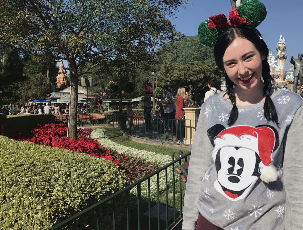 Park Goers Go ALL Out to Celebrate the Season in Style.