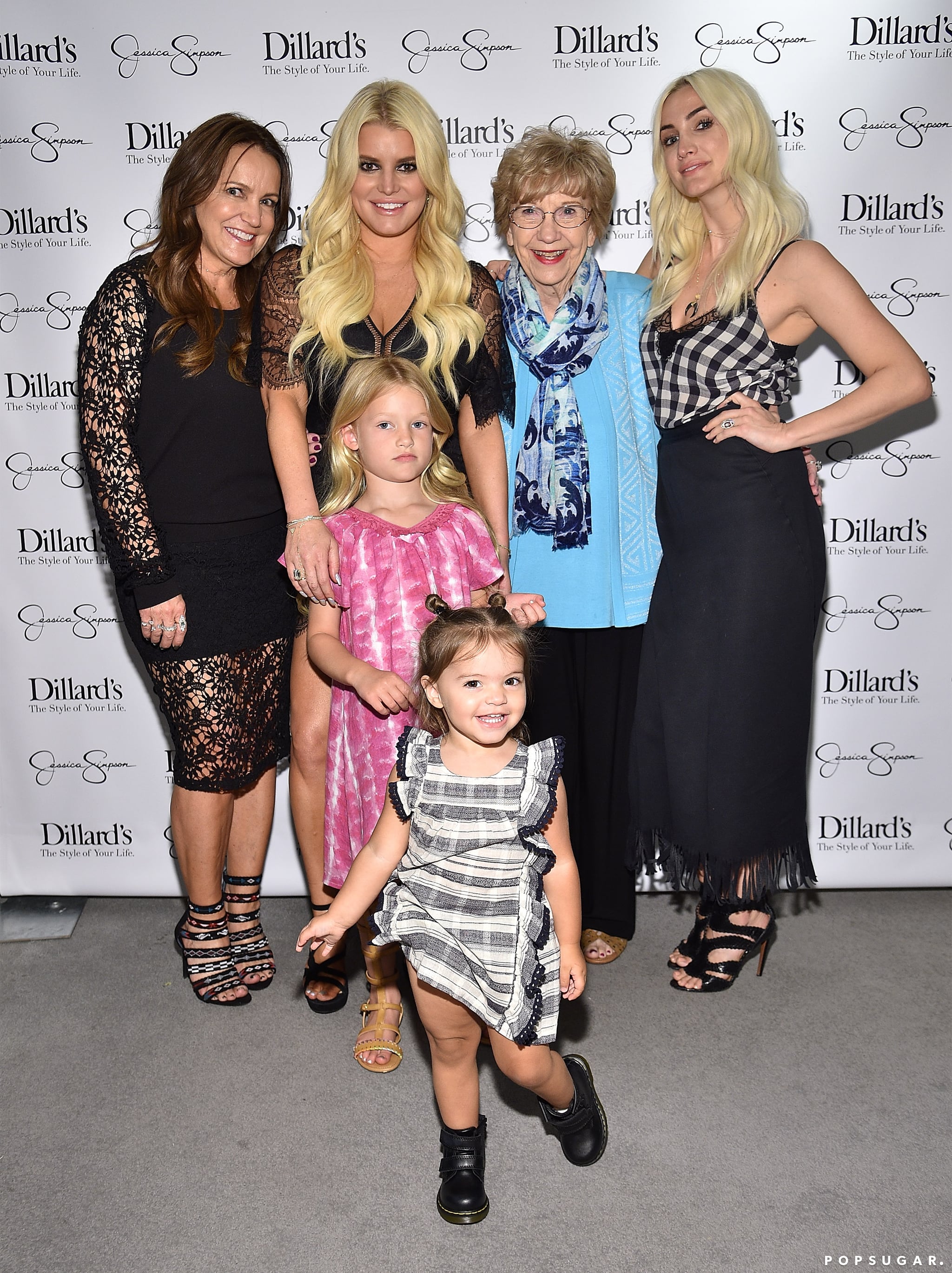 Jessica Simpson And Family On Red Carpet May 17 Popsugar Celebrity Jessica Simpson And Family On Red Carpet May 17 Popsugar Celebrity
