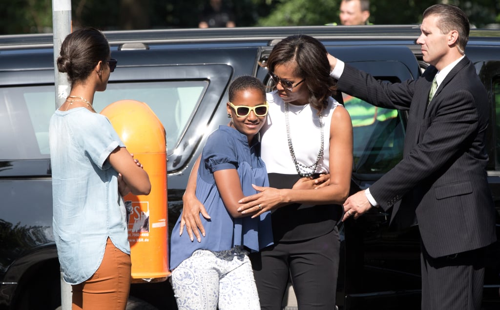 Michelle Obama Cute Pictures With Malia and Sasha