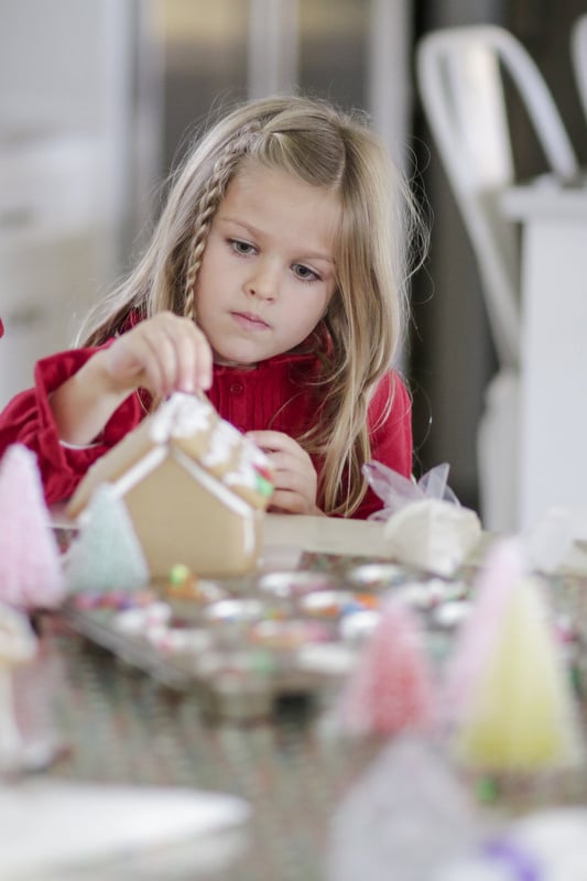 Kids' Gingerbread House Decorating Holiday Party Ideas | POPSUGAR Family