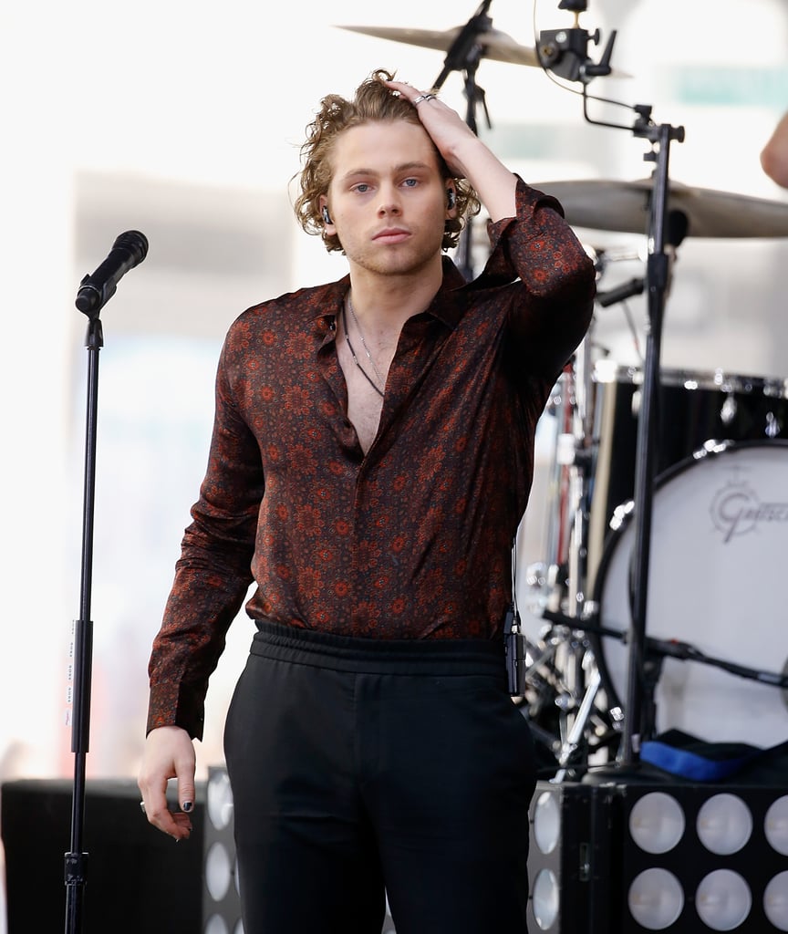 Sexy Luke Hemmings Pictures