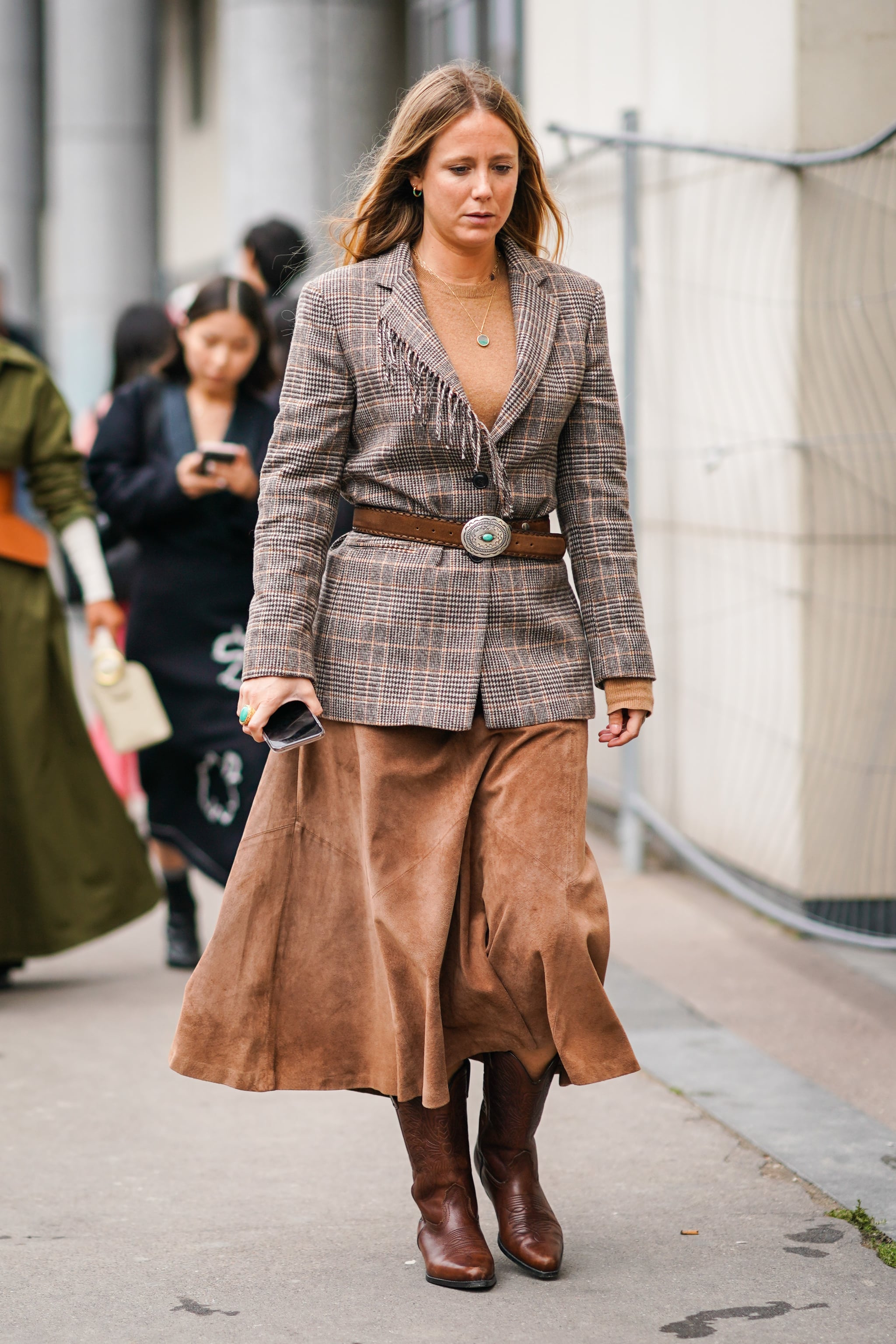 How to Wear Suede: An A-Line Skirt | 21 Superfresh Ways to Wear Suede Now Into Spring — Can You Dig It? | POPSUGAR Photo 60
