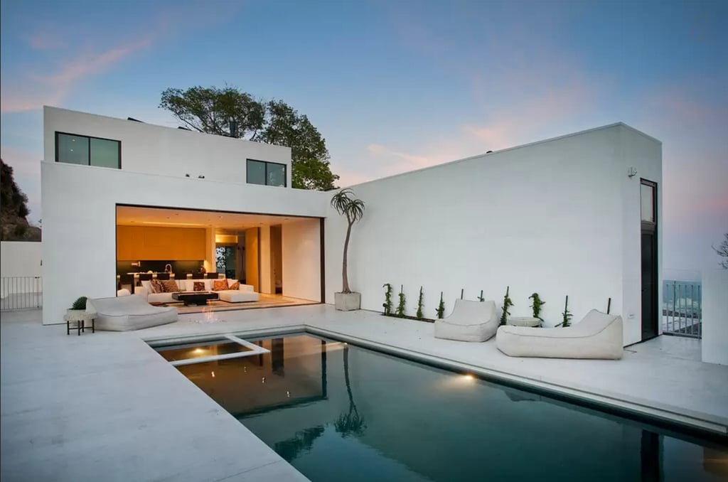 Joe Jonas's Airbnb Rental For Holidays 2015 POPSUGAR Home