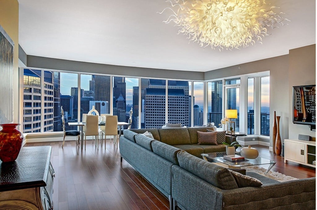 Views of Elliott Bay and the Olympic Mountains can be seen from the homes as well.