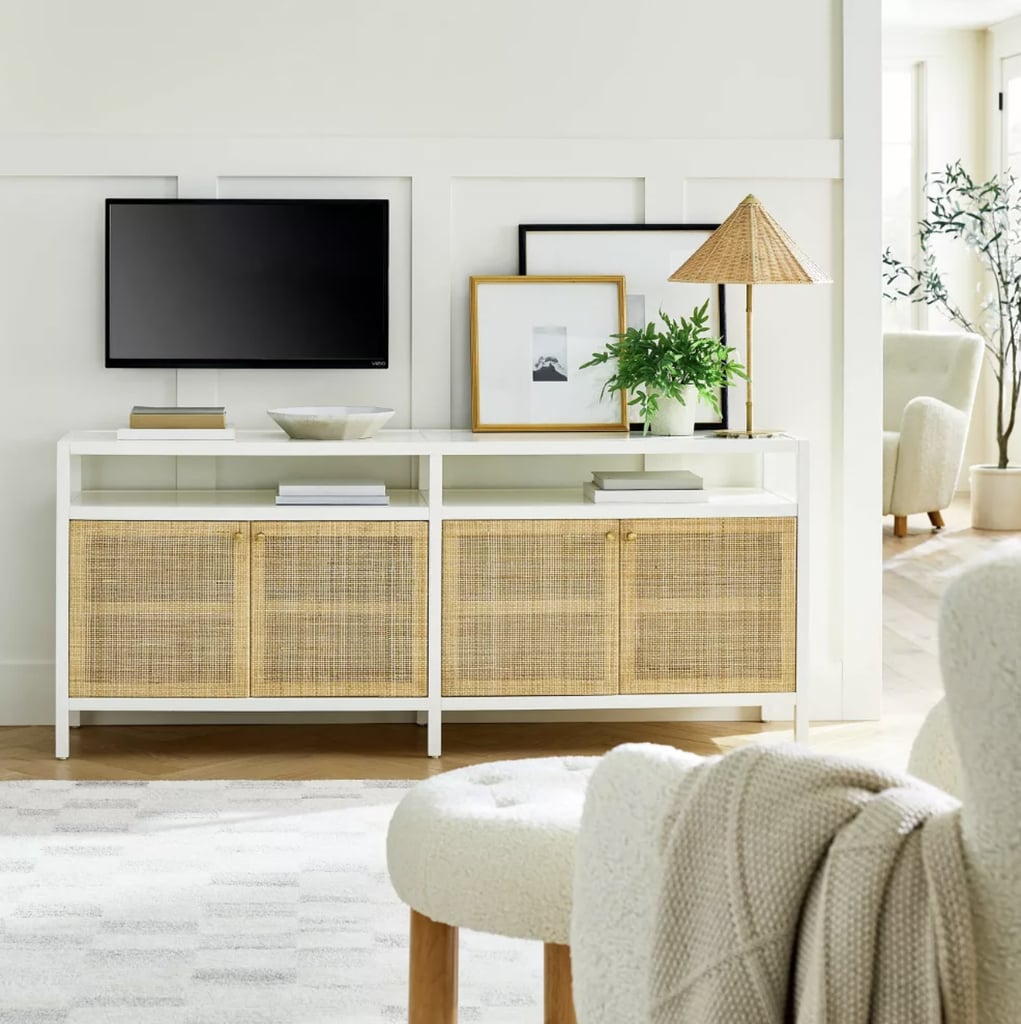 Best Bedroom Furniture: A TV Stand