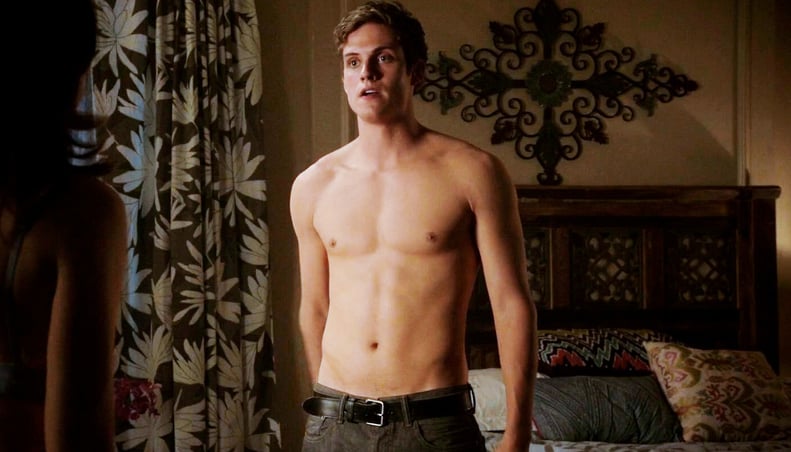 28: Daniel Sharman