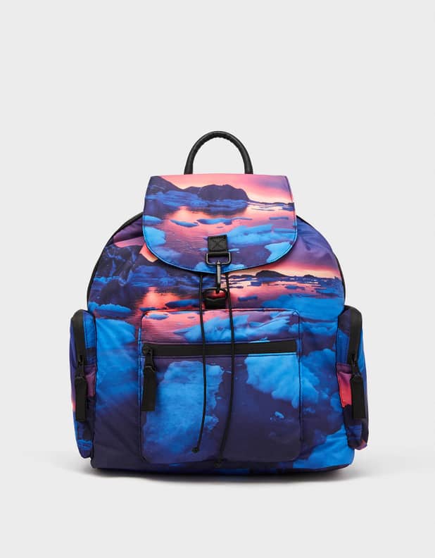 Mochila bershka 2025