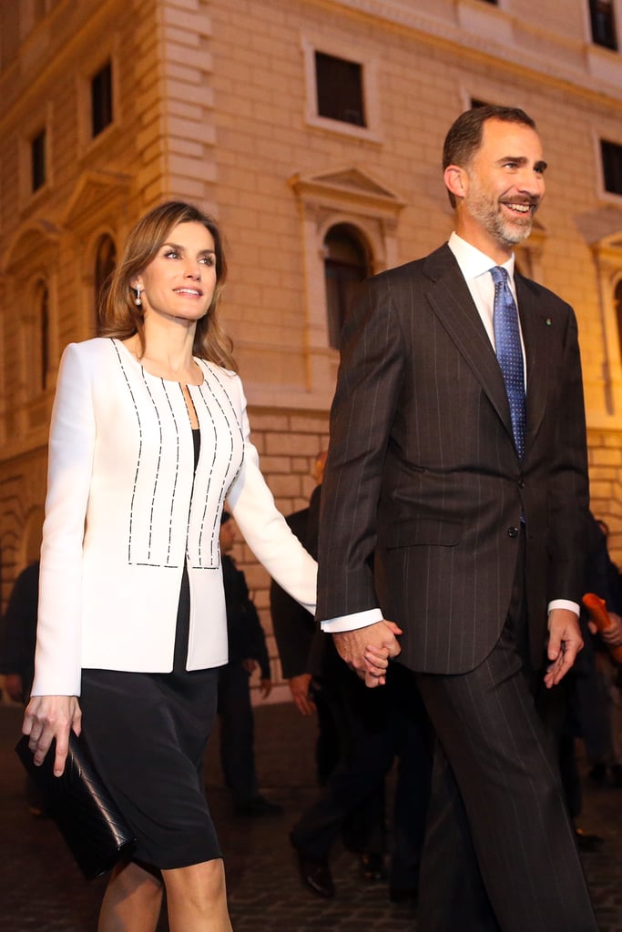 The Hand/Arm-Holding | Queen Letizia and King Felipe Pictures ...