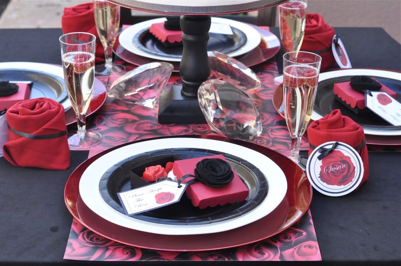 The Table Setting: Regal Roses
