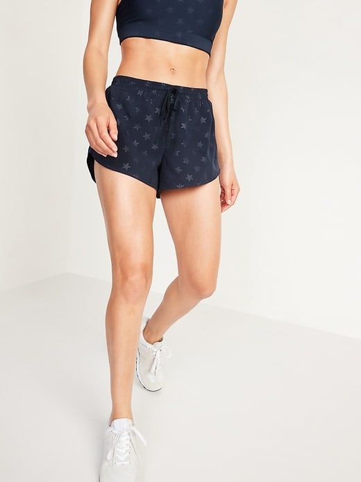 old navy runs big