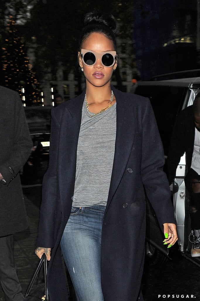 Rihanna flashed her fabulous neon nails during a London outing on Tuesday.