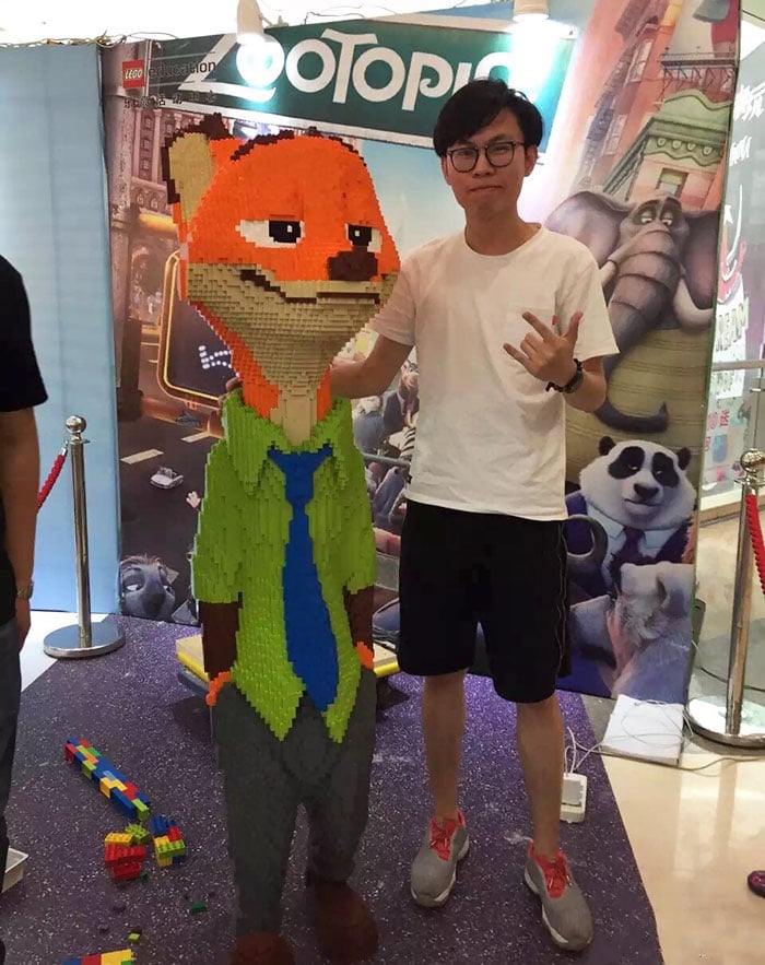 Child Destroys Zootopia Lego Statue
