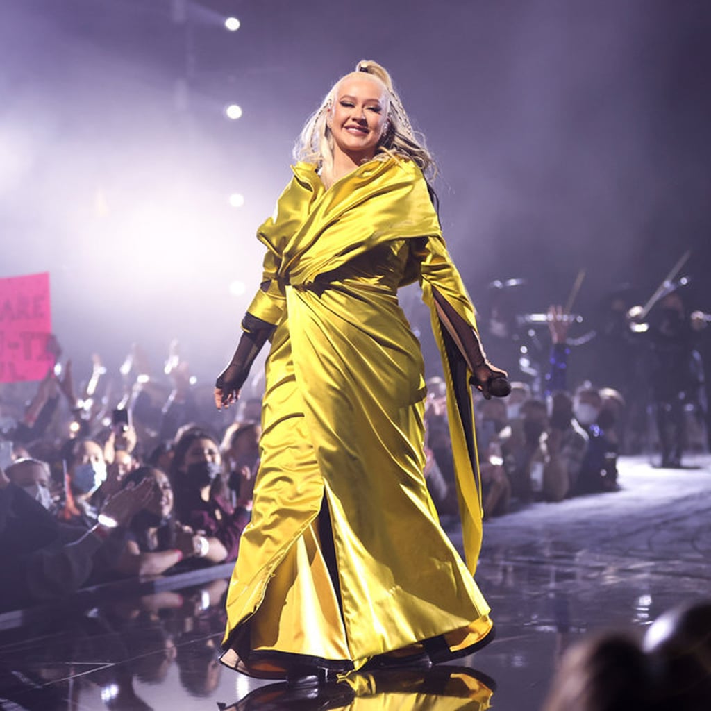 christina aguilera yellow outfit