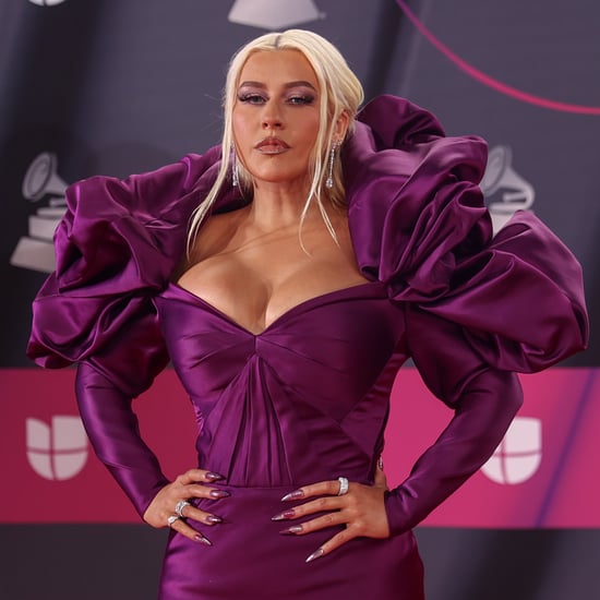 克里斯蒂娜·阿奎莱拉在拉丁格莱美颁奖典礼上身着紫色惊艳全场