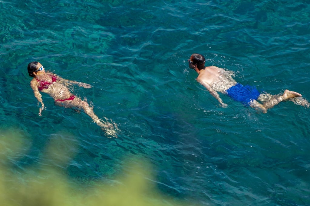 Pippa Middleton Pregnant in Red Bikini Aug. 2018