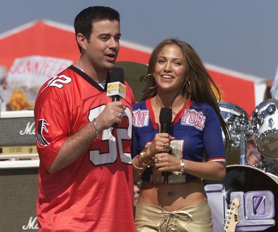 Jennifer Lopez and Carson Daly talked to the crowd before 2001's matchup.
