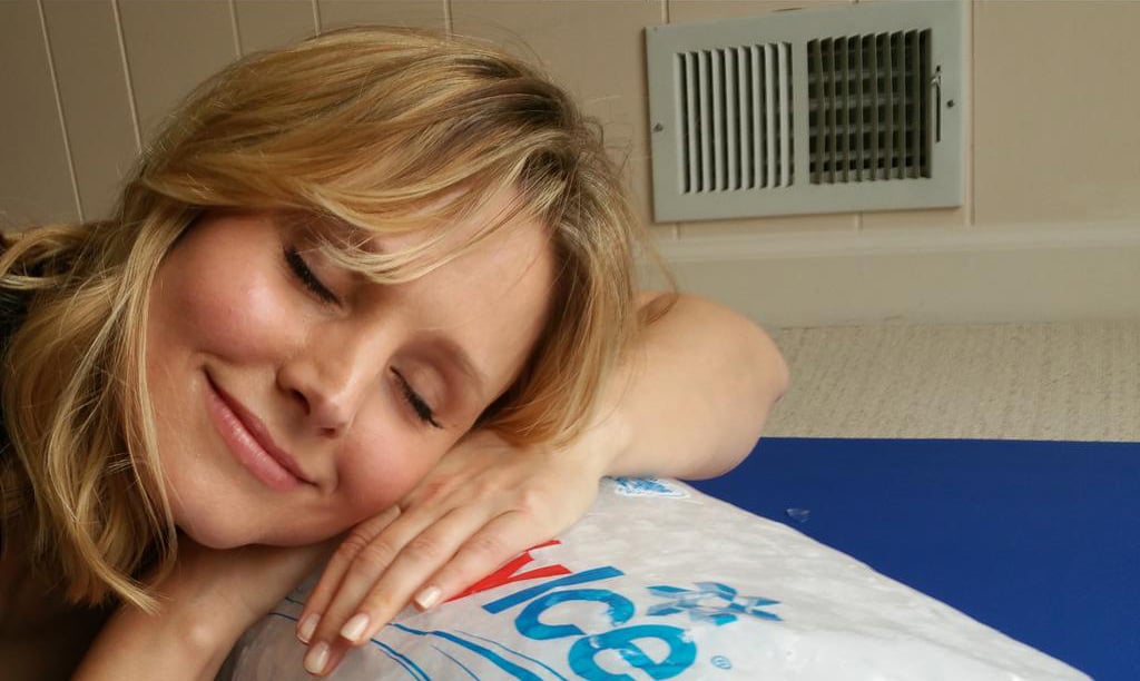 "Rejected #Frozen2 announcement photos: #TooMuchVent"