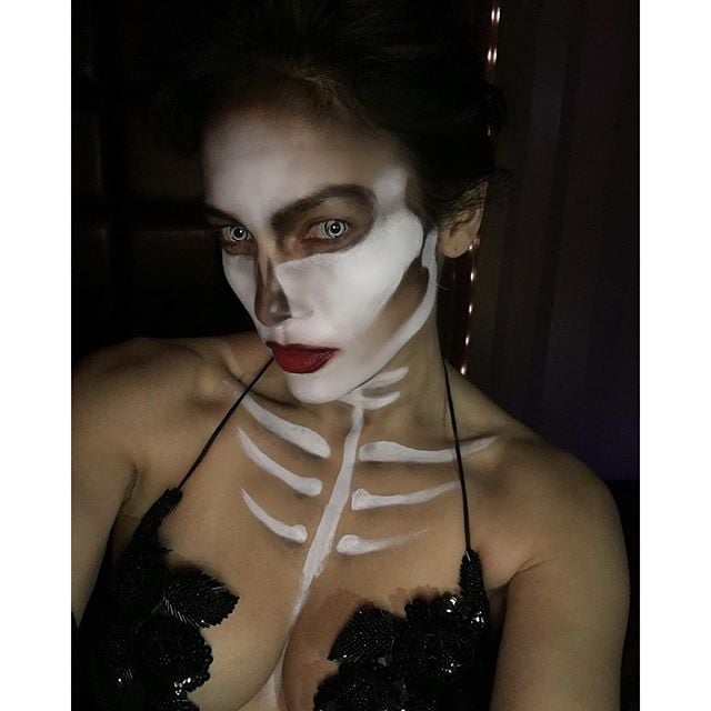 Jennifer Lopez and Casper Smart Skeleton Halloween Costumes