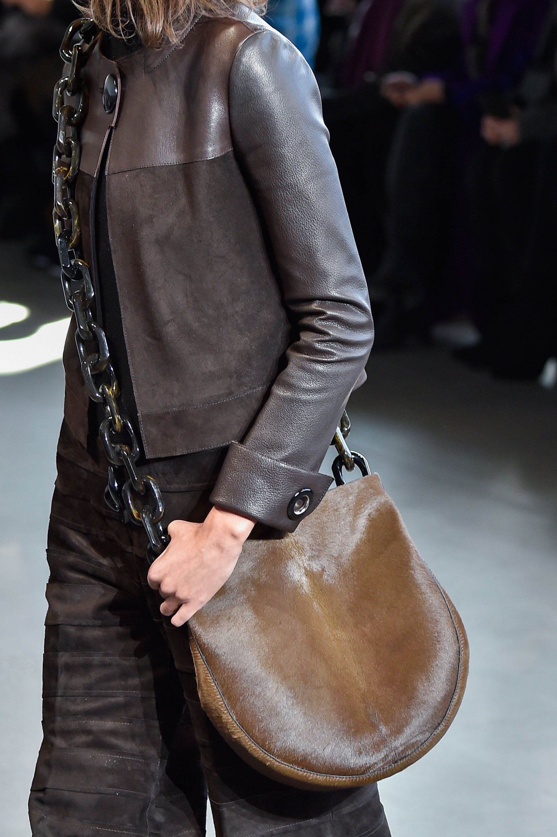 Ongelijkheid Werkelijk achterzijde Calvin Klein Collection Fall 2015 | The 7 Biggest Bag Trends For Fall 2015  | POPSUGAR Fashion Photo 40