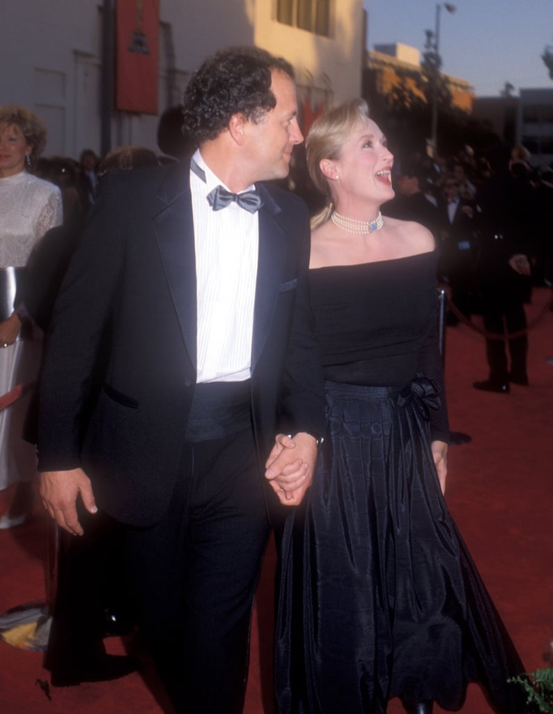 Meryl wore a pearl choker, off-the-shoulder top, and skirt to the 1989 Oscars.