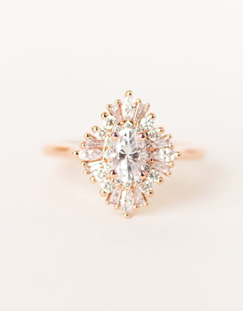 独特的椭圆形Gatsby-Style订婚戒指