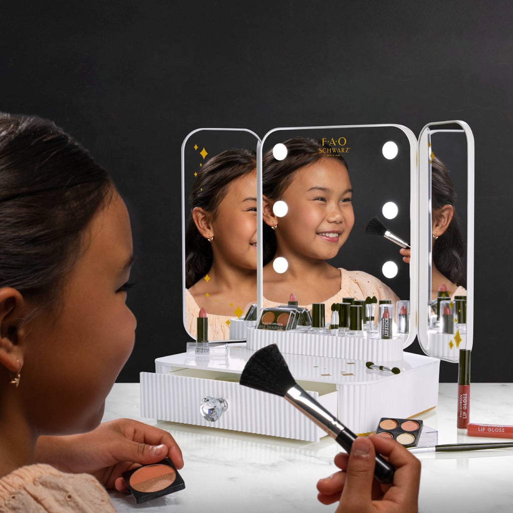 For the Makeup Lover: FAO Schwarz Makeup Vanity Mirror Set