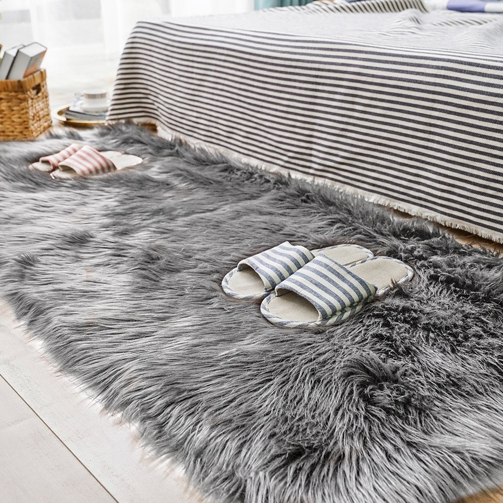 Carvapet Faux Sheepskin Area Rug