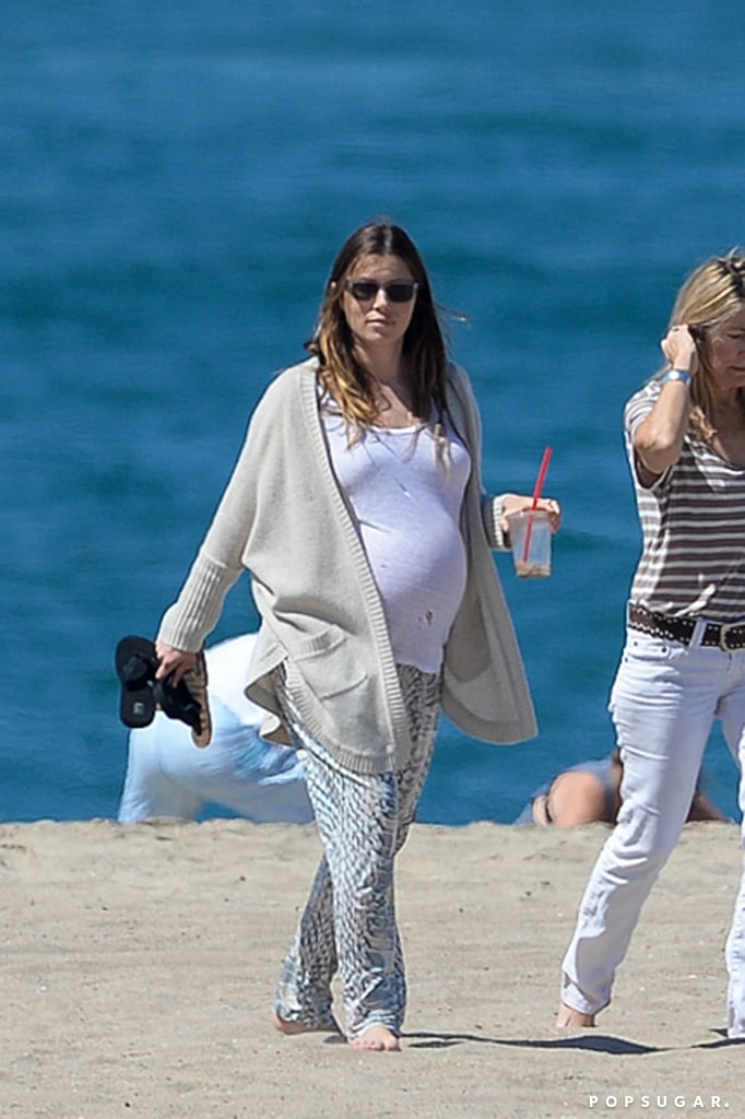 Pregnant Jessica Biel on the Beach Pictures