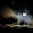 今年将会有一个蓝色的月亮在万圣节,所以准备一个Extraspooky夜晚