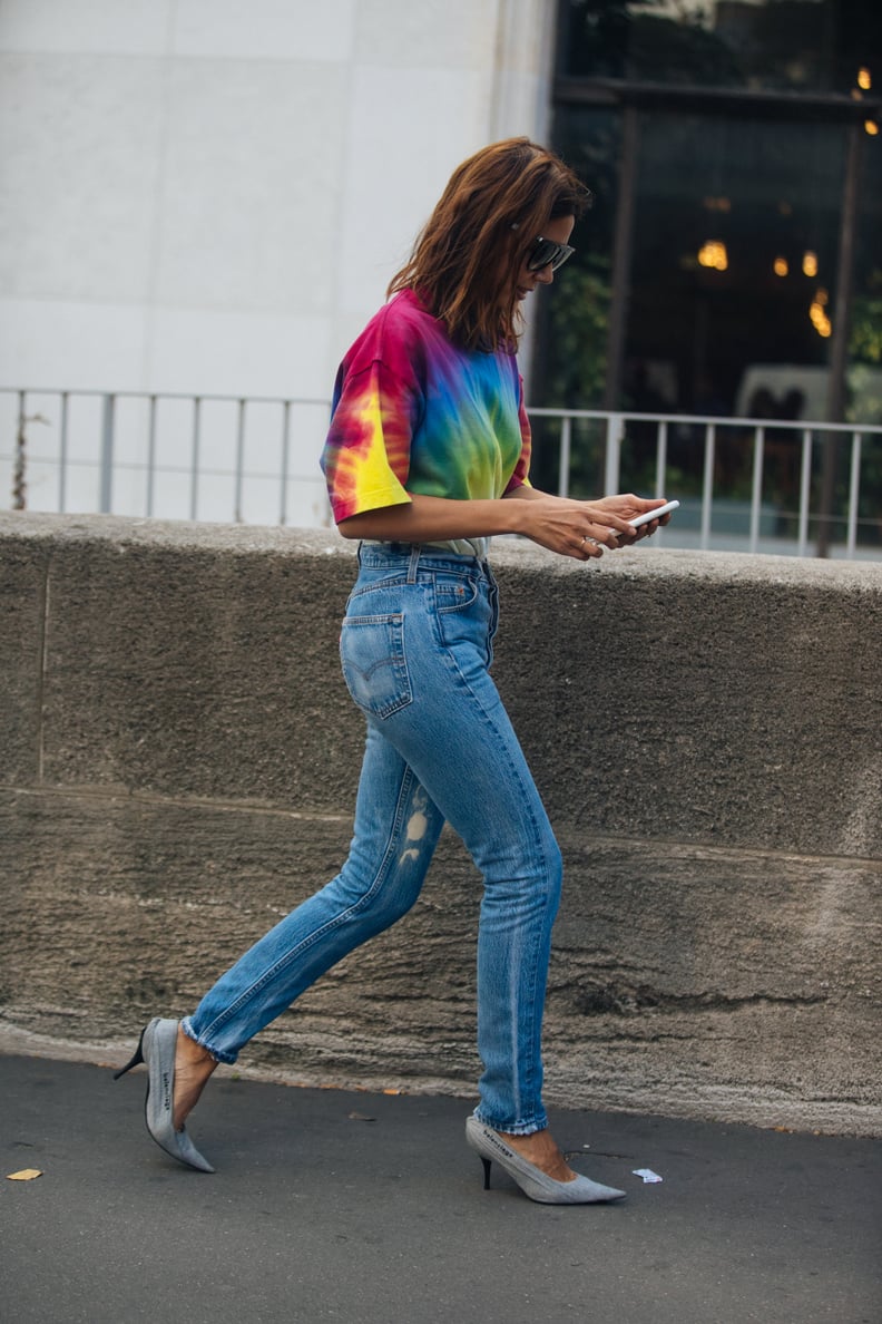 Rule 7: If You're Working a Bright Tee With Light-Wash Denim, Go For Power Pumps