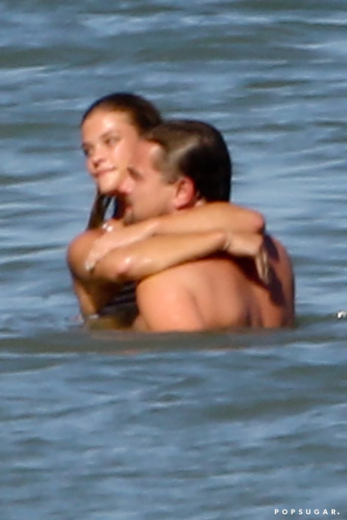 Leonardo DiCaprio and Nina Agdal Kissing on the Beach in LA