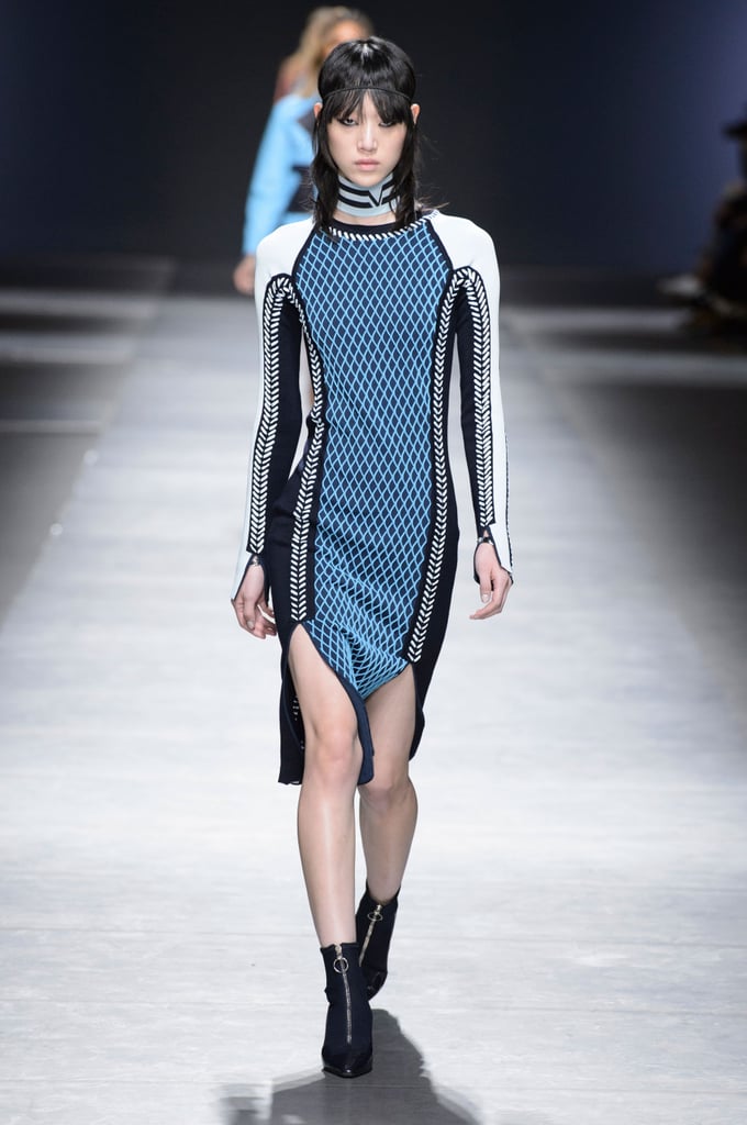 Versace Fall 2016 Runway