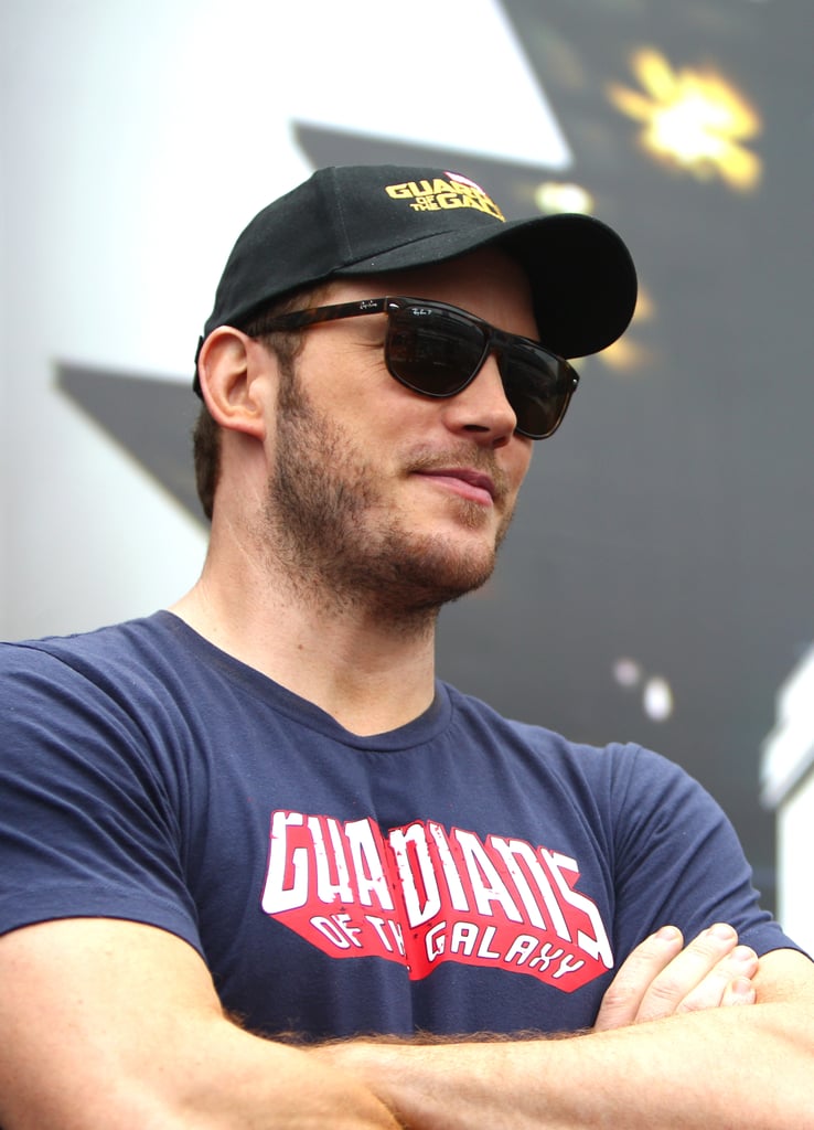 Chris Pratt Smirks | Pictures
