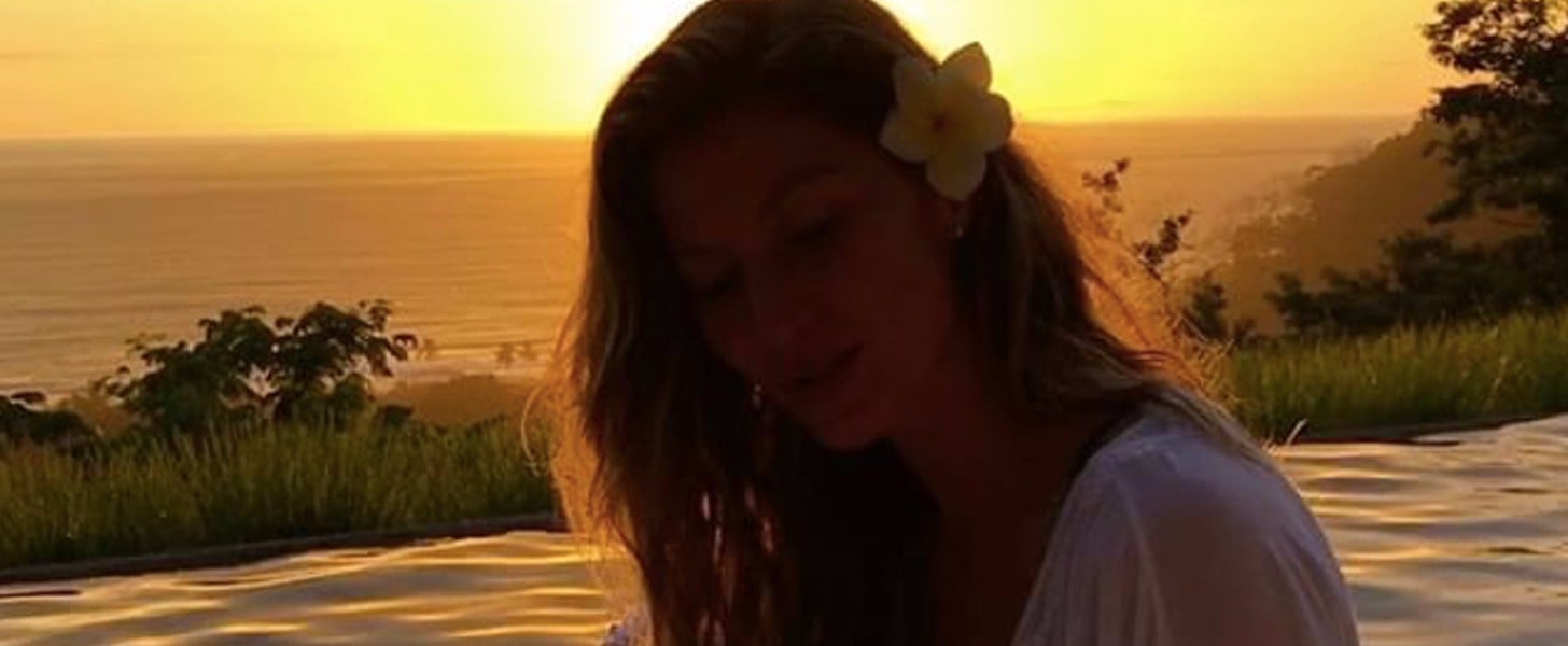 Gisele Bundchen Singing Instagram Video January 2017 | POPSUGAR Latina