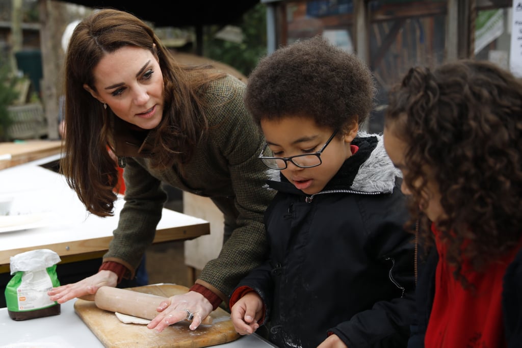 Little Girl Asks Kate Middleton If the Queen Eats Pizza
