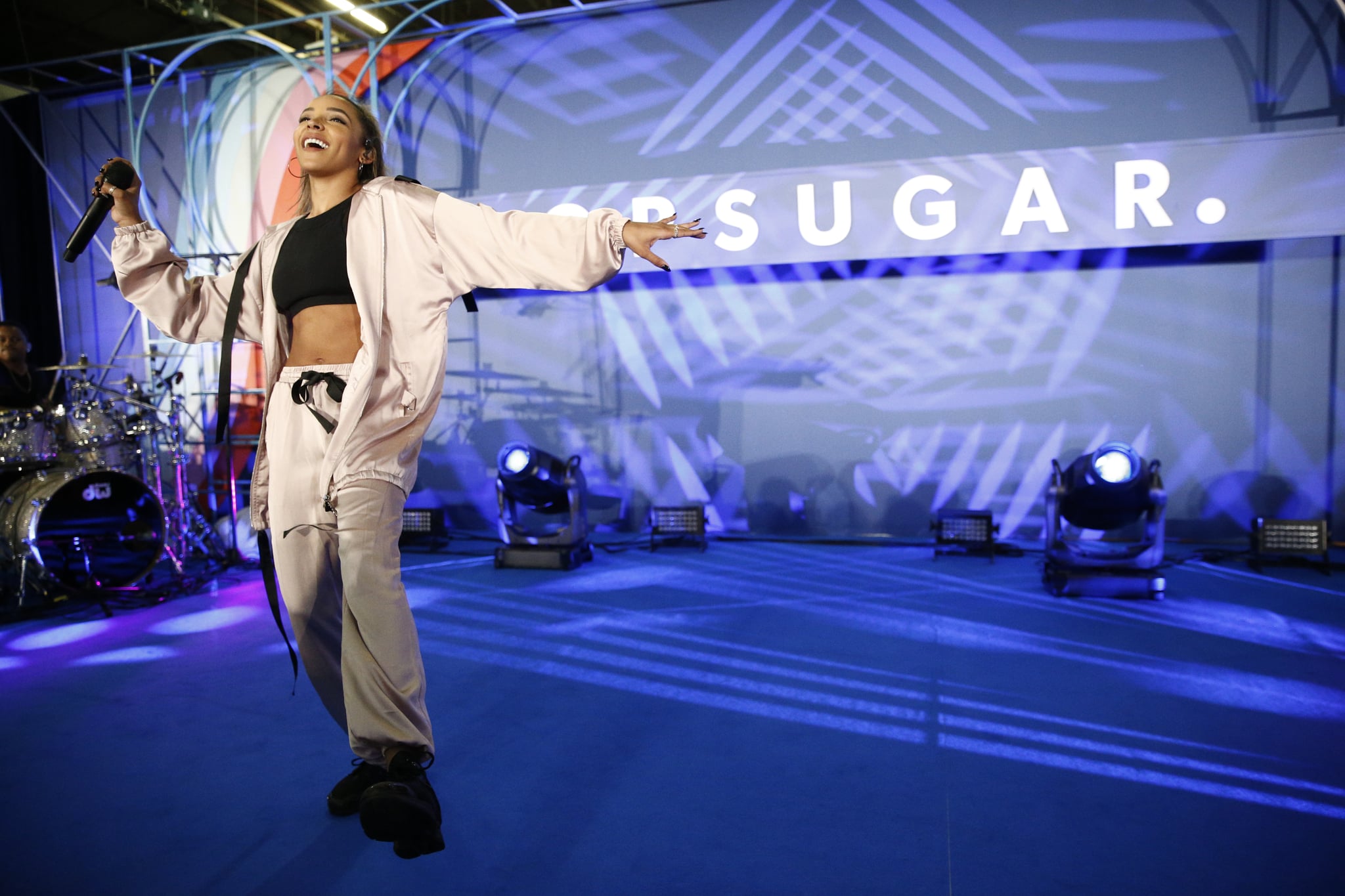 NEW YORK, NY - JUNE 09:  Tinashe attends day 1 of POPSUGAR Play/Ground on June 9, 2018 in New York City.  (Photo by Brian Ach/Getty Images for POPSUGAR Play/Ground)