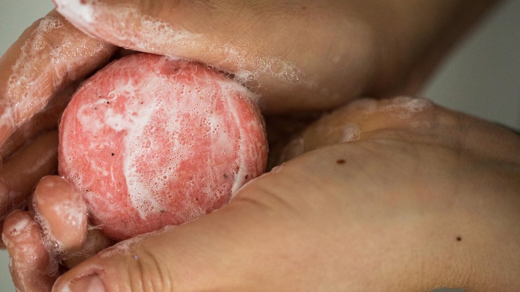 Lullaby Shampoo Bar