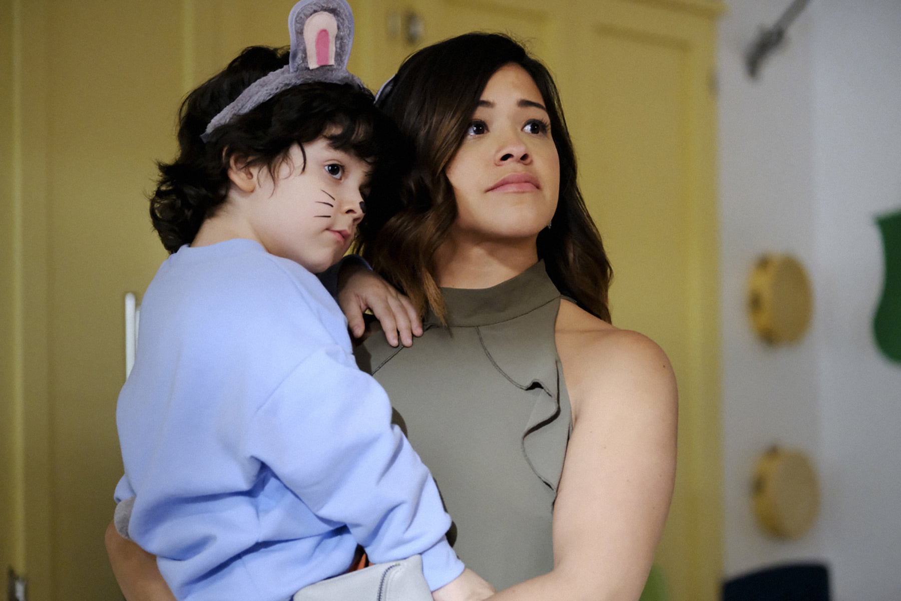 JANE THE VIRGIN, Joseph Sanders, Gina Rodriguez in 'Chapter Sixty-Three', (Season 3, Episode 319, aired May 15, 2017), ph: Scott Everett White / The CW Network / courtesy Everett Collection
