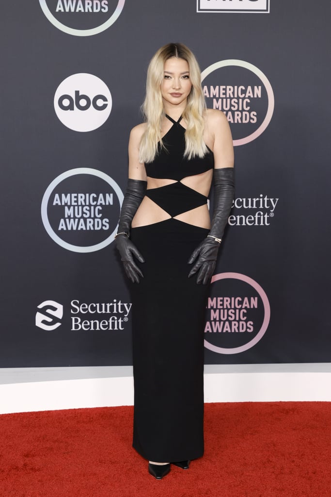 Madelyn Cline's Cutout Dress at 2021 American Music Awards