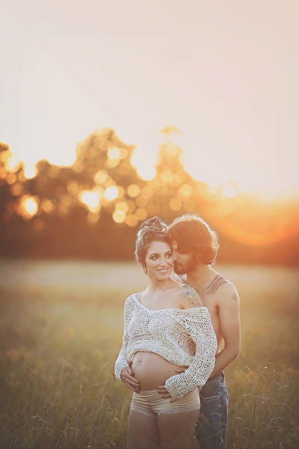 Pretty Maternity Photo Ideas