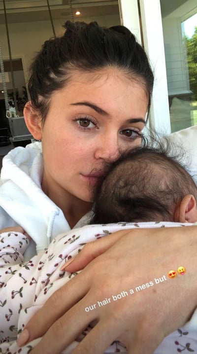 Kylie Jenner Shows Her Freckles On Instagram Story Popsugar Beauty