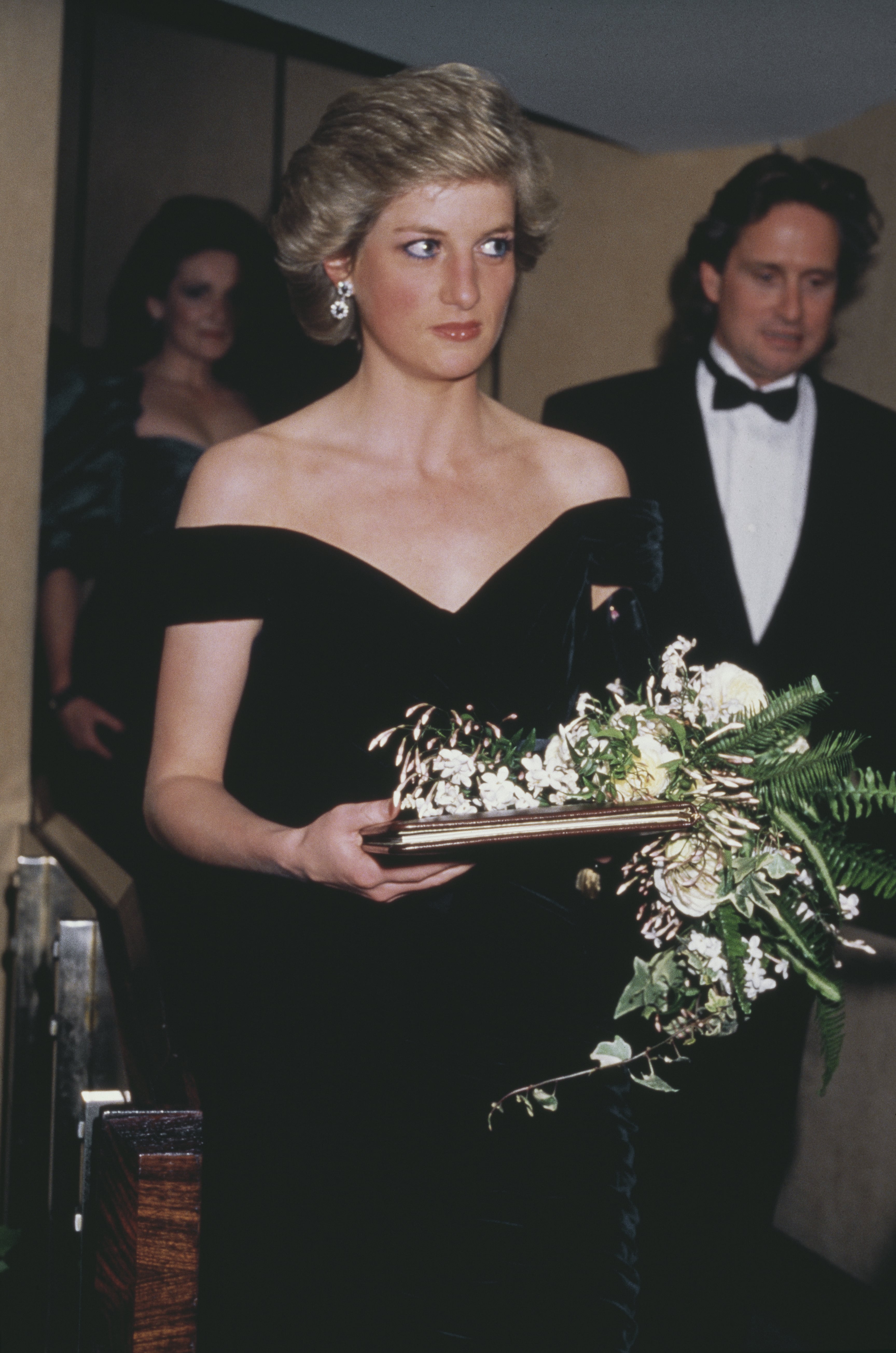 See Princess Diana's "Travolta Dress" From 1985 | PS Fashion
