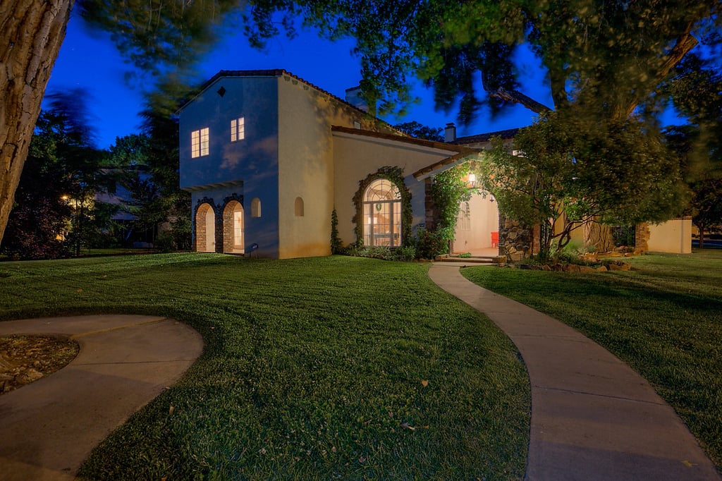It's located in the historic Albuquerque Country Club neighborhood, Jesse Pinkman's House From