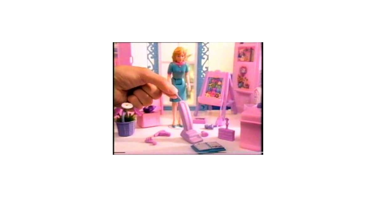 talking family dollhouse