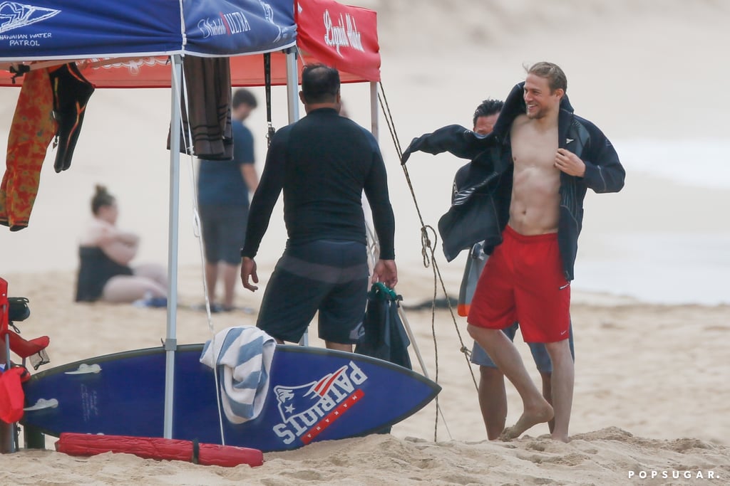 Shirtless-Charlie-Hunnam-Hawaii-Pictures