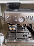 This Mess-Free Espresso Machine Is Ridiculously Easy to Use, and It's $200 Off