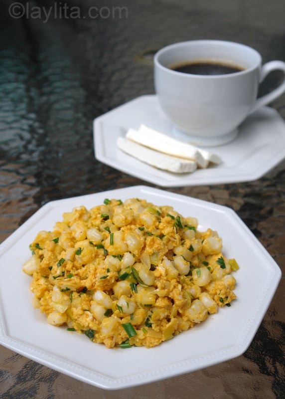 A dish made of hominy corn and eggs, mote pillo is a versatile Ecuadorian dish that can be served for breakfast, at brunch, or even as a side to meat dishes at dinnertime.